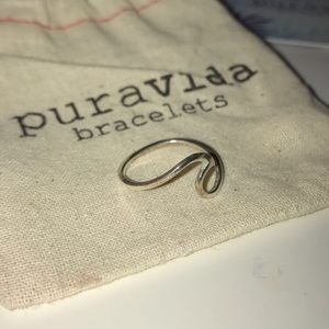 NEW ! Pura Vida silver wave ring size 6!